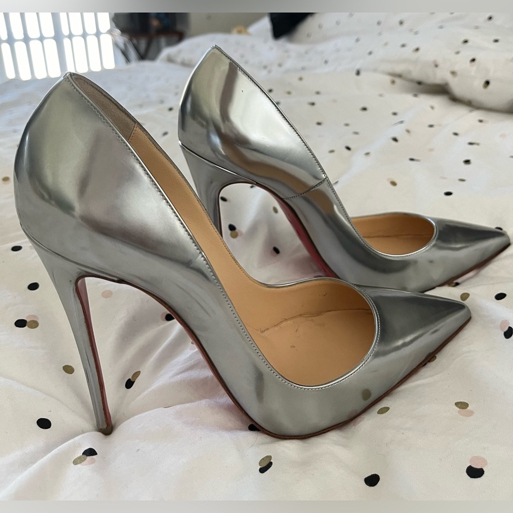 Christian Louboutin So Kate 120 Stilletos.